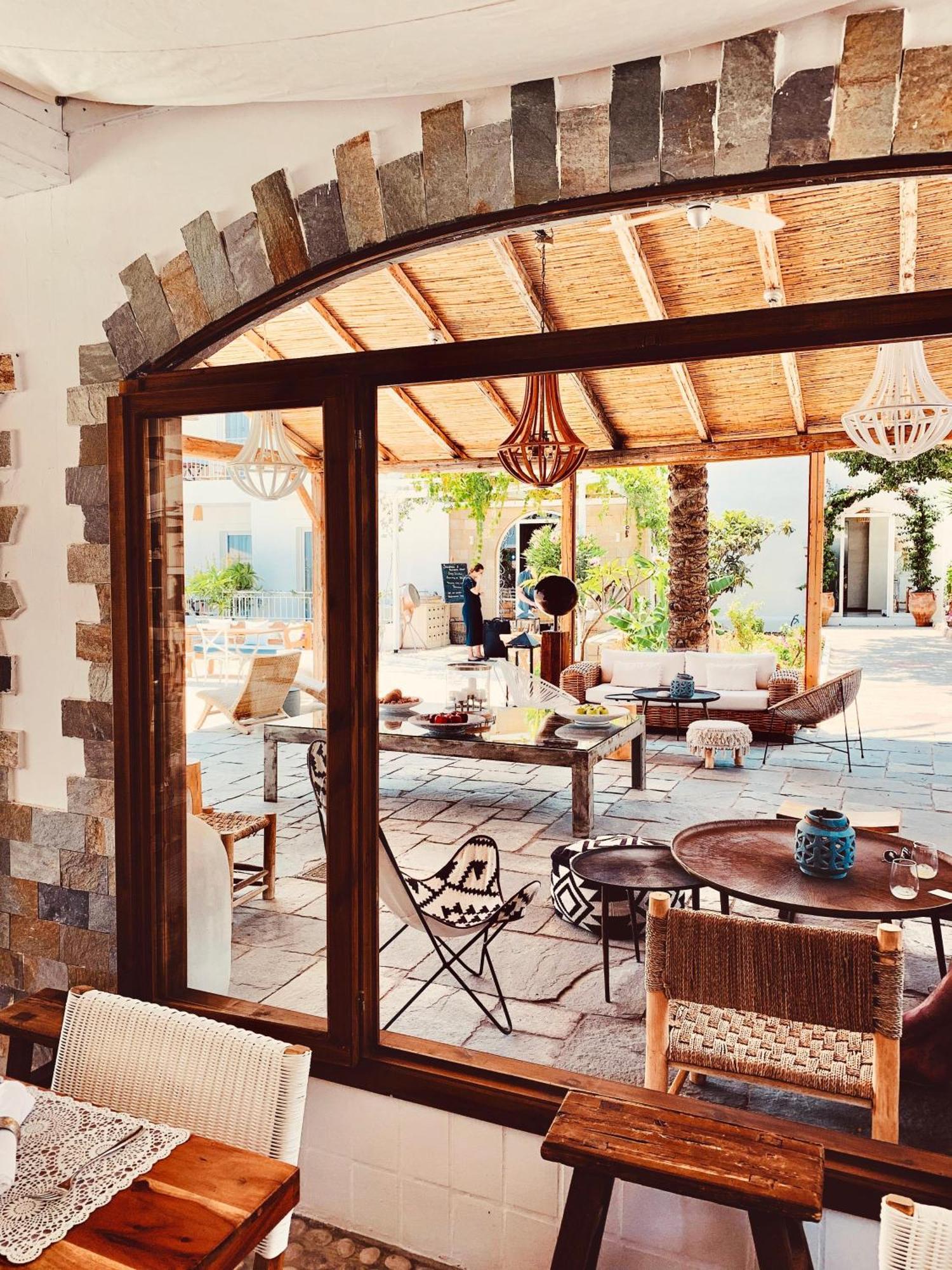 Caesars Gardens Hotel & Spa - Adults Only Lindos  Bagian luar foto